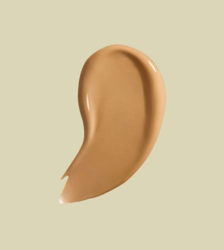 Peptide lip glaze Swatch for smooth, plump lips in shade Latte